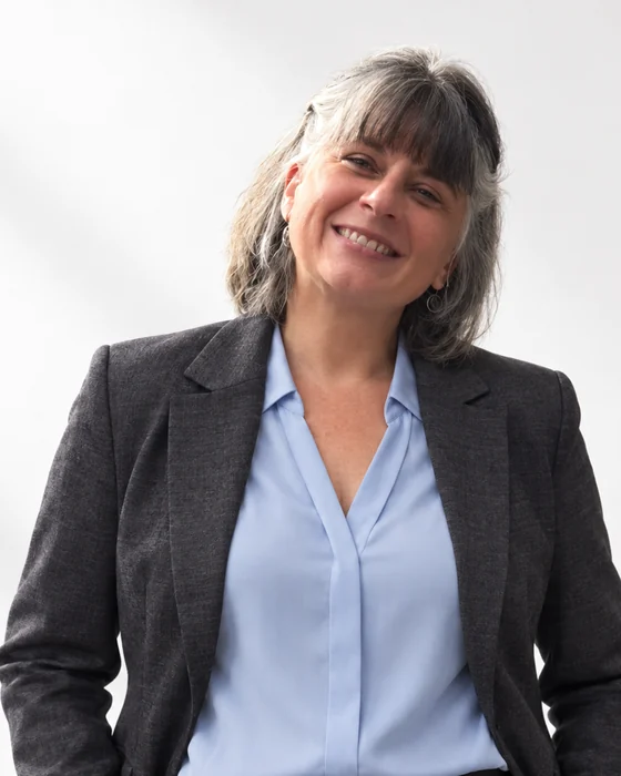 Yanina Andrea Donamari — Psicóloga Social · Arteterapeuta en Comunidad Amanecer